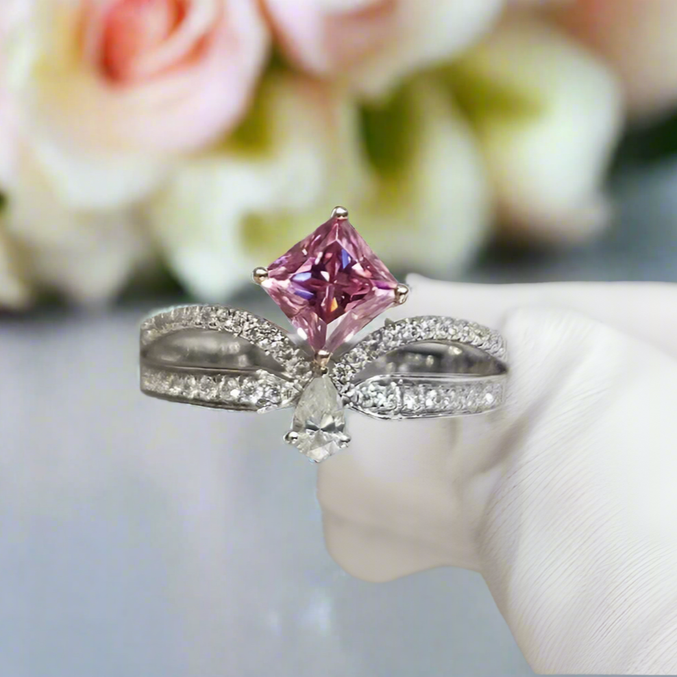Oval Moissanite White Gold Pink Moissanite Engagement Rings 18K