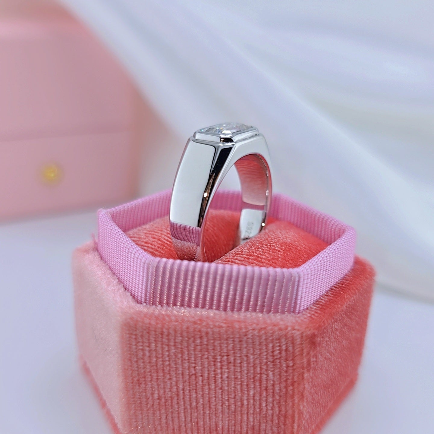 2.0 Ct Emerald-cut Diamond Men's Ring-Black Diamonds New York