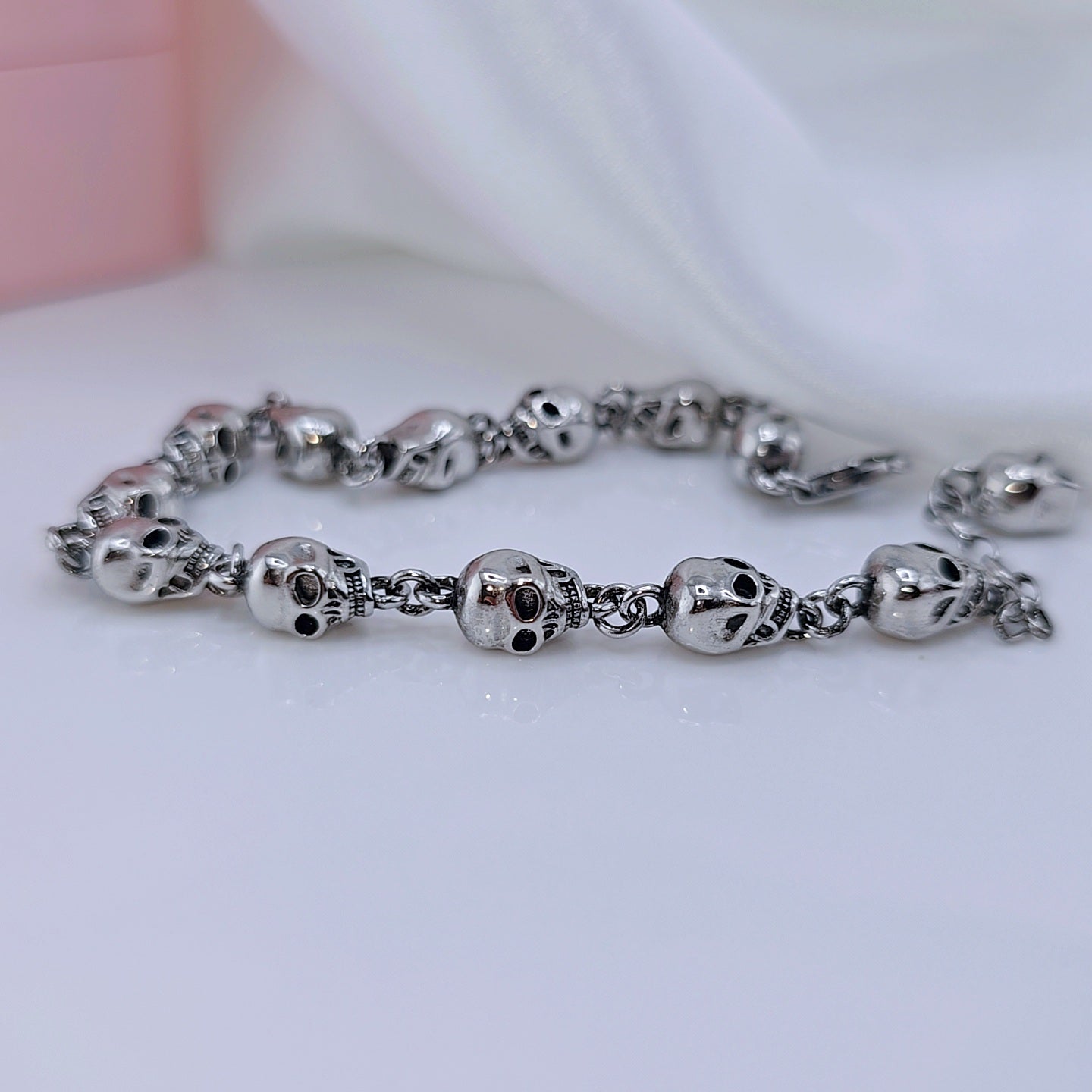 Street Rebel Gothic Skull Bracelet – Black Diamonds New York