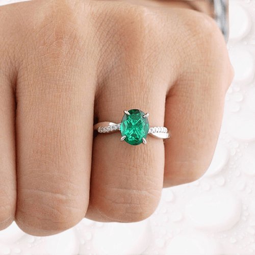 Twist Yellow Gold Emerald Green Oval Cut Engagement Ring – Black
