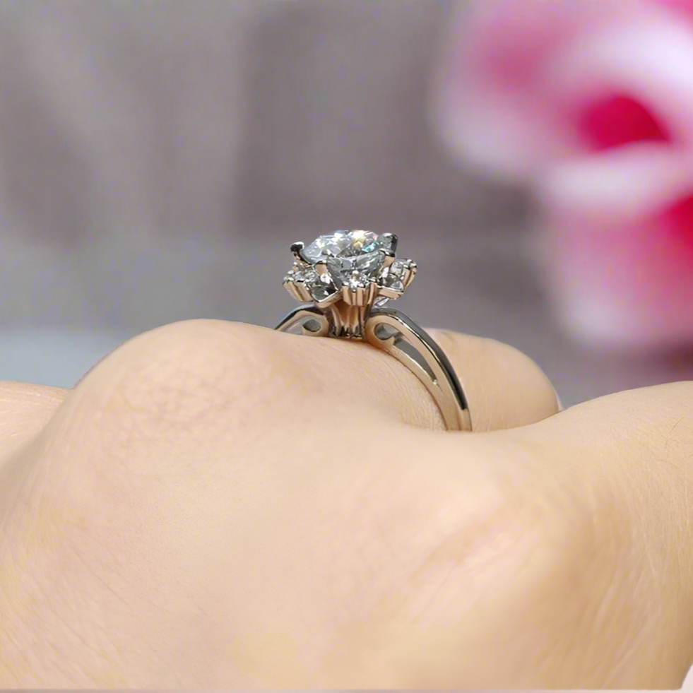 1 Carat Round Cut Diamond Heart Claws Snowflake Engagement Ring-Black Diamonds New York