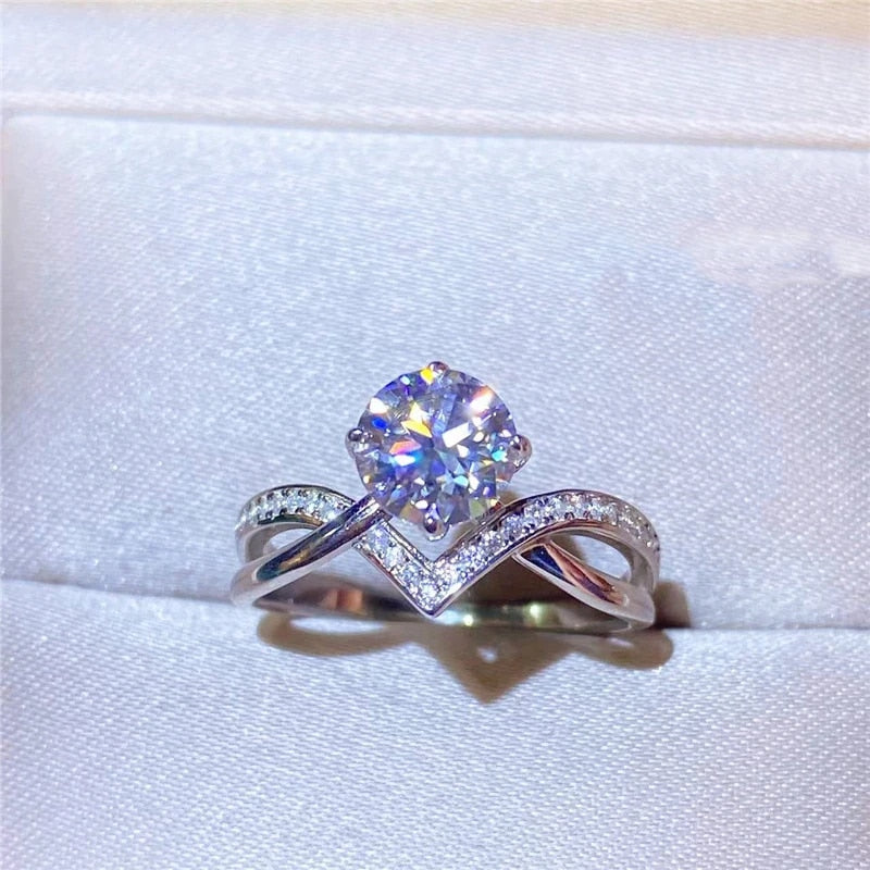 1ct Round Cut Moissanite VVS Four Claws Engagement Ring-Black Diamonds New York