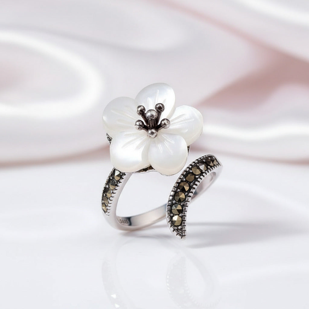 Exclusive Flower Vintage Ring-Black Diamonds New York