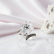 Exclusive Flower Vintage Ring-Black Diamonds New York