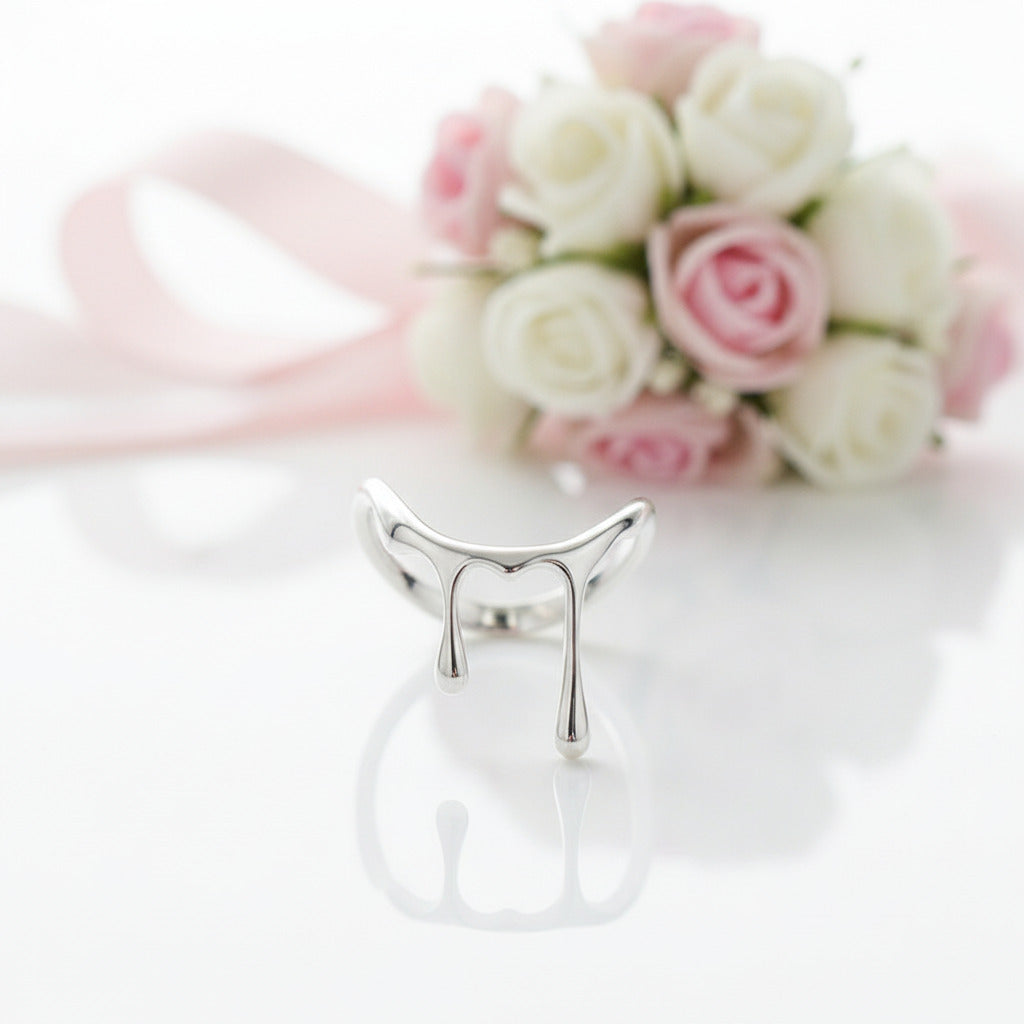 Drop Honey Fluid Ring-Black Diamonds New York