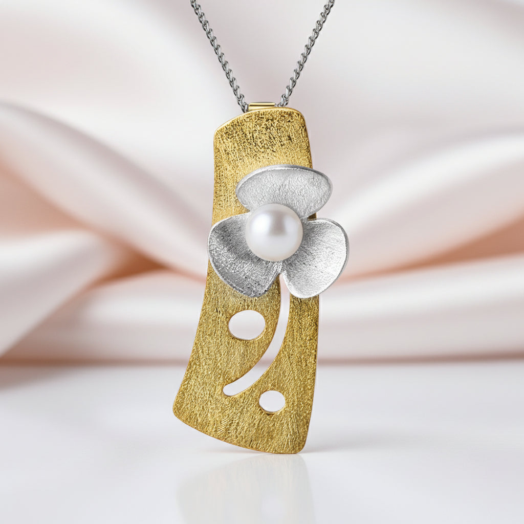 Fresh Clover Flower Pendant-Black Diamonds New York