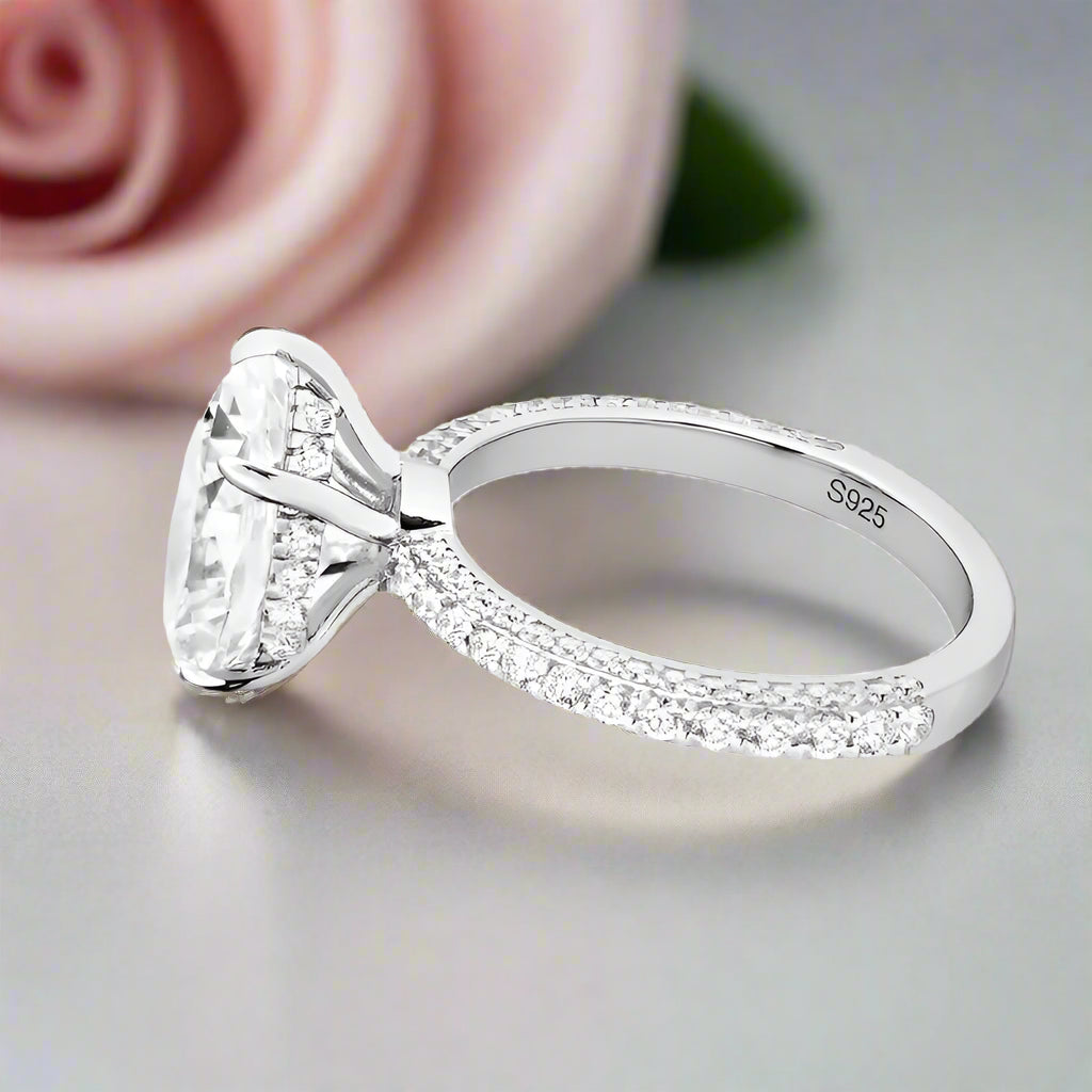 Exquisite 5.0 Ctw Diamond Engagement Ring-Black Diamonds New York