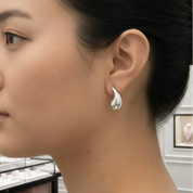 Gorgeous Water Drop Women's Stud Earrings-Black Diamonds New York