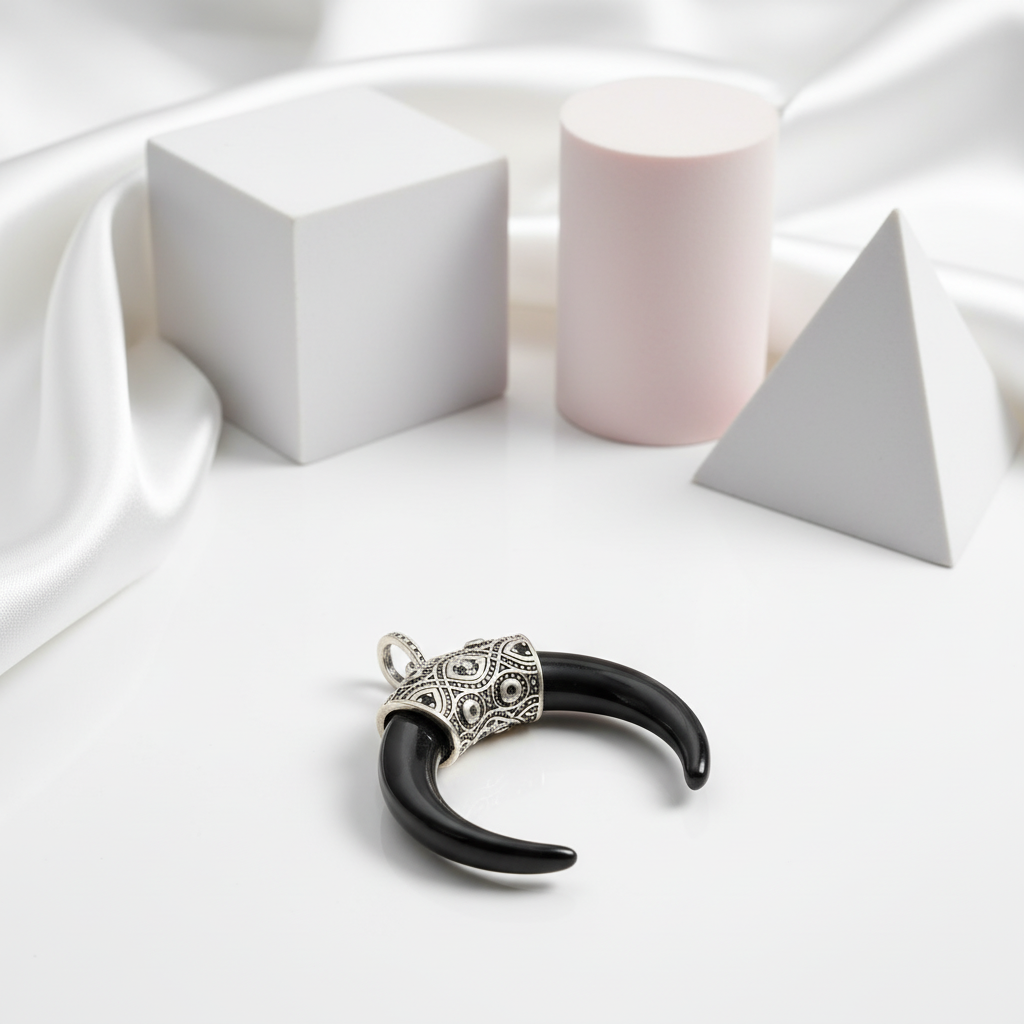 Maori Tiger Tooth Ethnic Punk Pendant-Black Diamonds New York