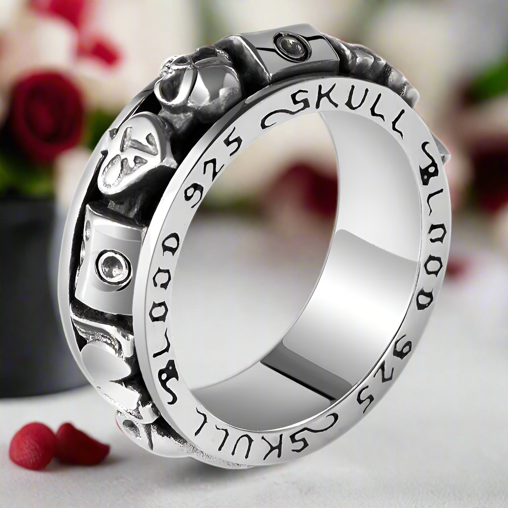 Retro Trend Skull Love Poker Rotatable Men's Band-Black Diamonds New York