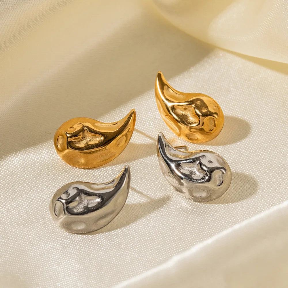 Gorgeous Water Drop Women's Stud Earrings-Black Diamonds New York