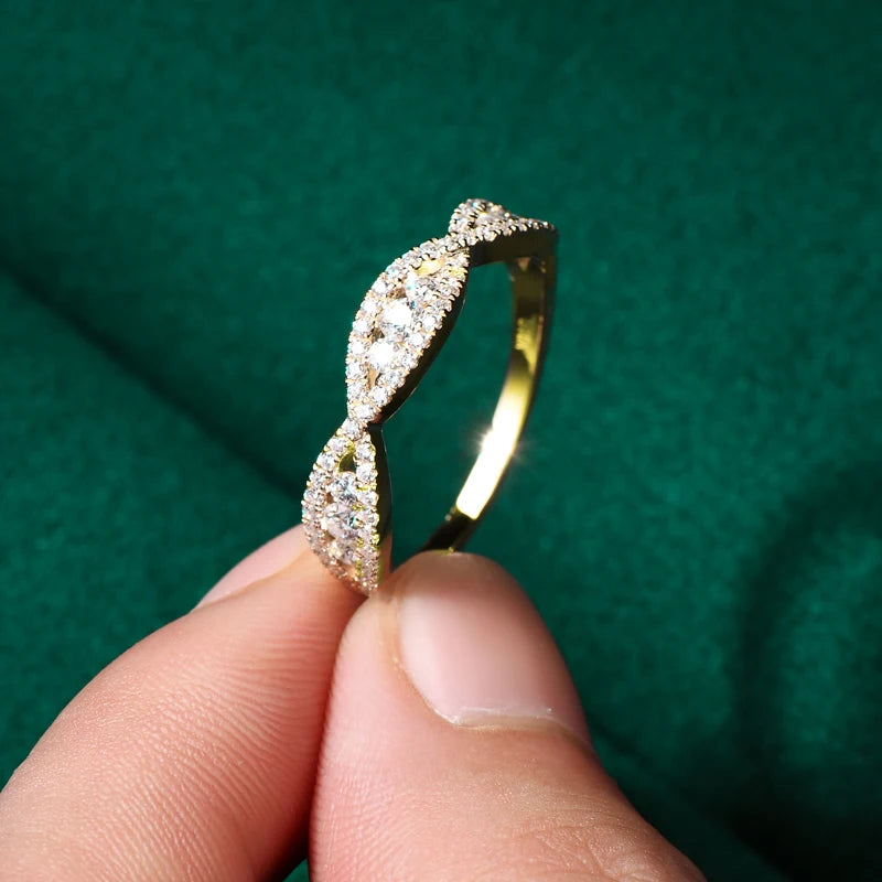 10K Solid Gold Round Cut Moissanite Twist Wedding Band-Black Diamonds New York