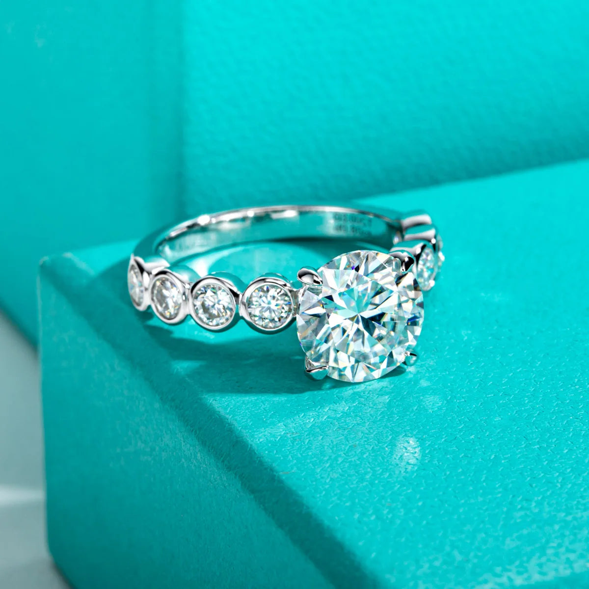 3.0 Ct Round Cut Moissanite Diamond Engagement Ring Set-Black Diamonds New York