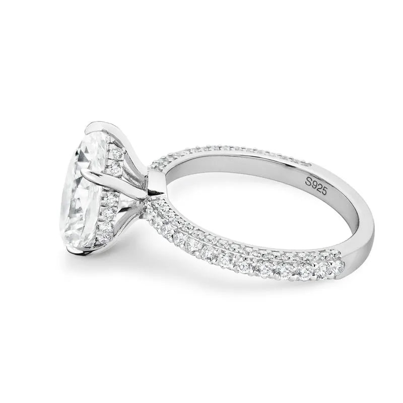 Exquisite 5.0 Ctw Moissanite Engagement Ring-Black Diamonds New York