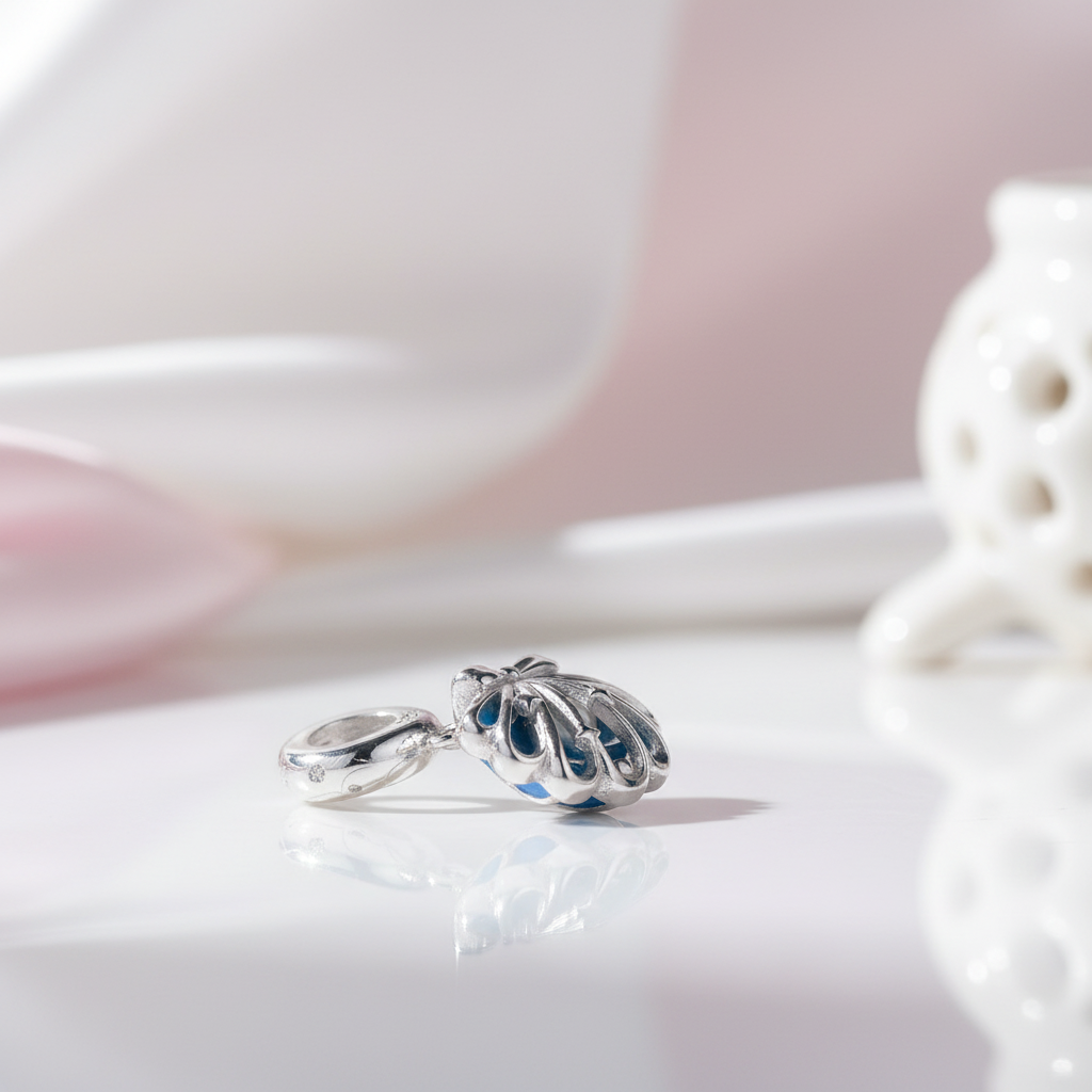 Cute Shell and Pearl Charm-Black Diamonds New York