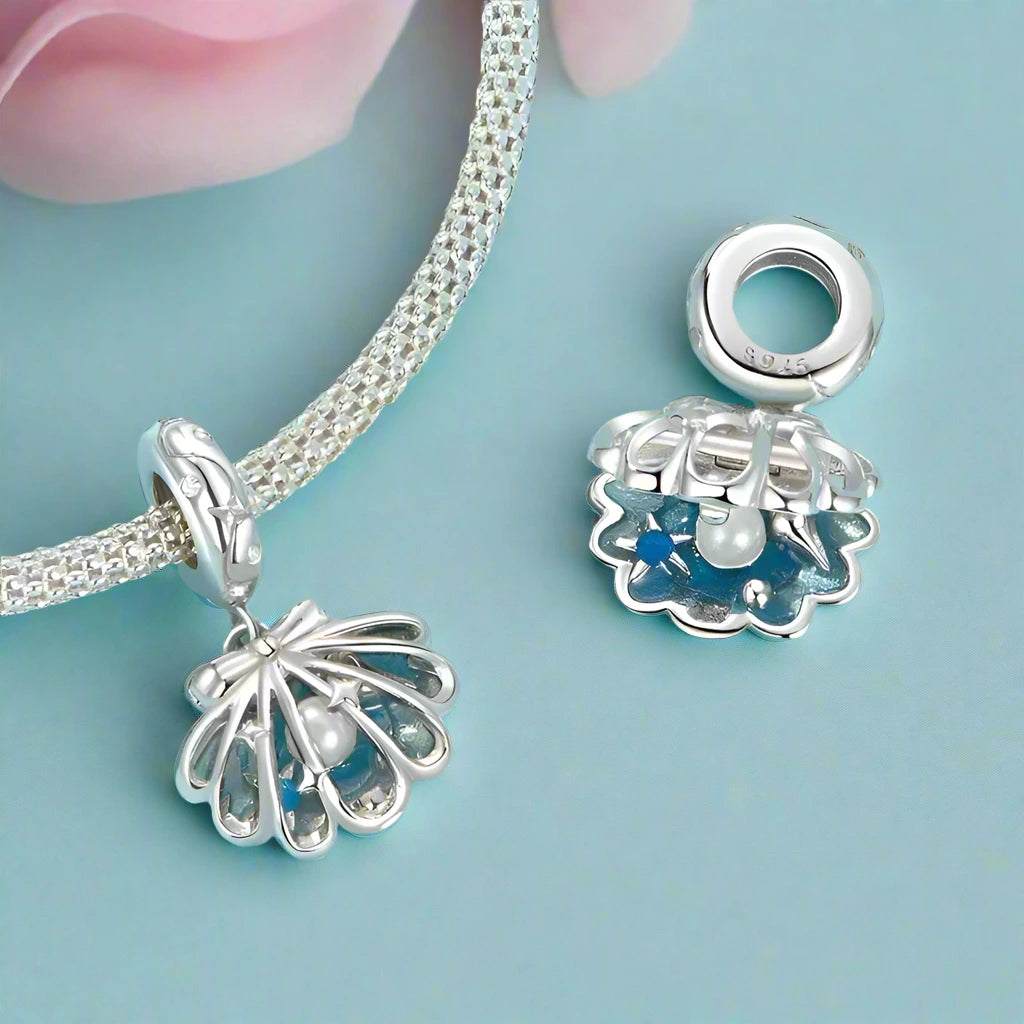 Cute Shell and Pearl Charm-Black Diamonds New York