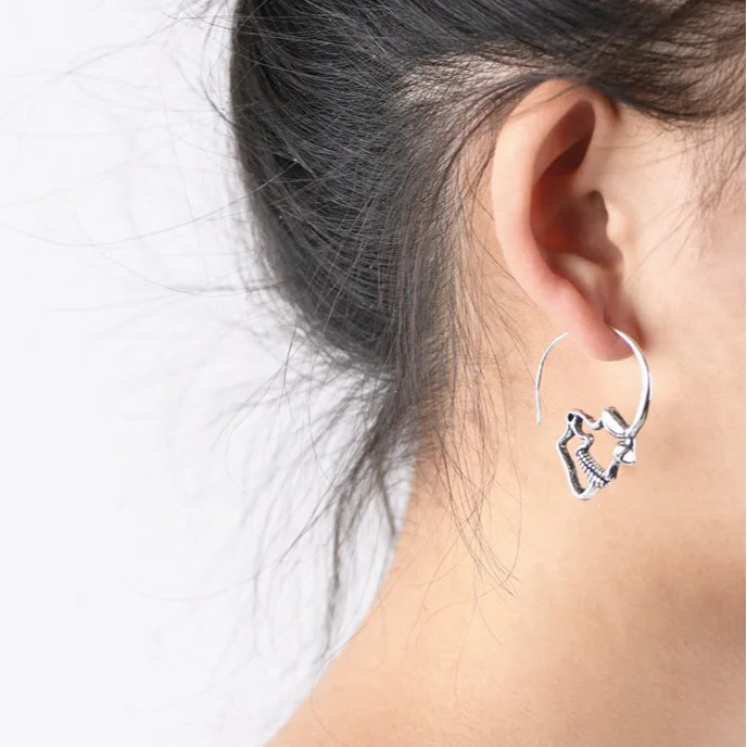 Retro Creative Elegant Skull Head Earrings-Black Diamonds New York