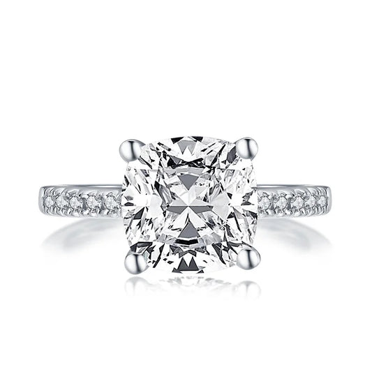 Gorgeous Round Cut Moissanite Engagement Ring-Black Diamonds New York