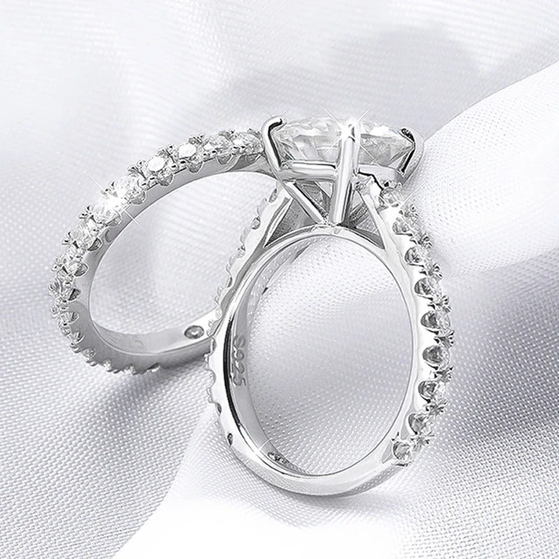 Round Cut Moissanite Engagement Ring Set-Black Diamonds New York