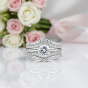 Solitaire Round Cut Diamond Engagement Ring Set