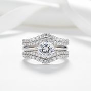 Solitaire Round Cut Diamond Engagement Ring Set
