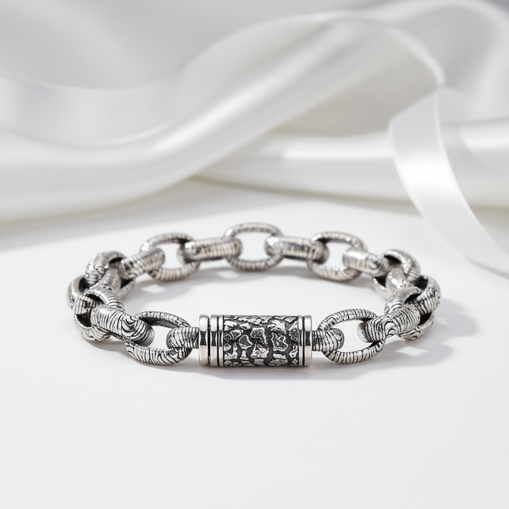 Vintage Chain Pattern Bracelet-Black Diamonds New York