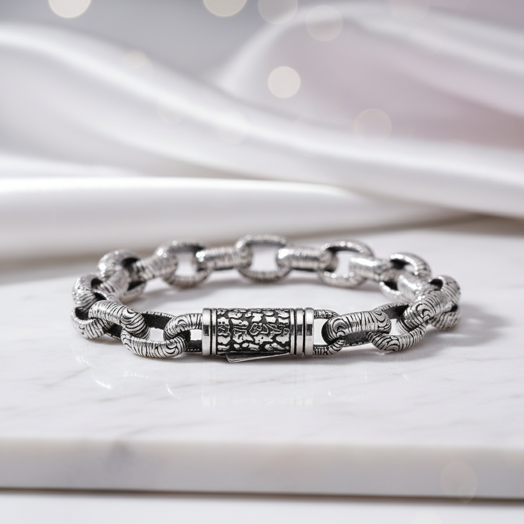 Vintage Chain Pattern Bracelet-Black Diamonds New York