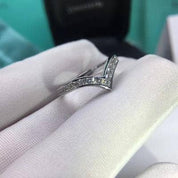Created Diamond Option Single V-Shape Ring-Black Diamonds New York