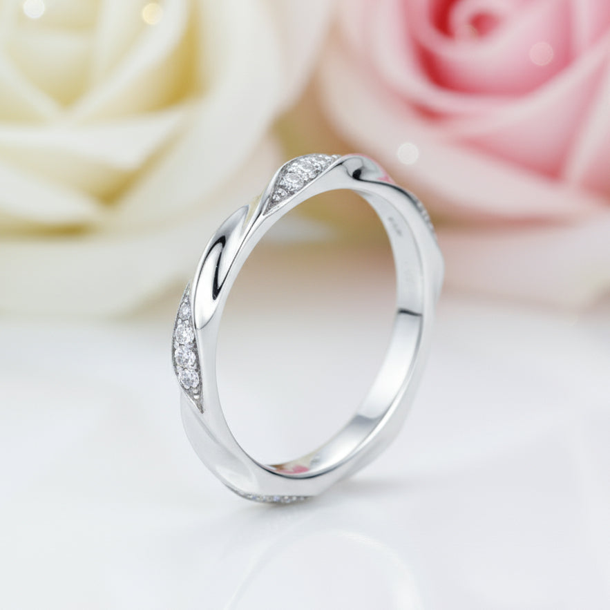 Classic Round Diamond Twisted Band-Black Diamonds New York