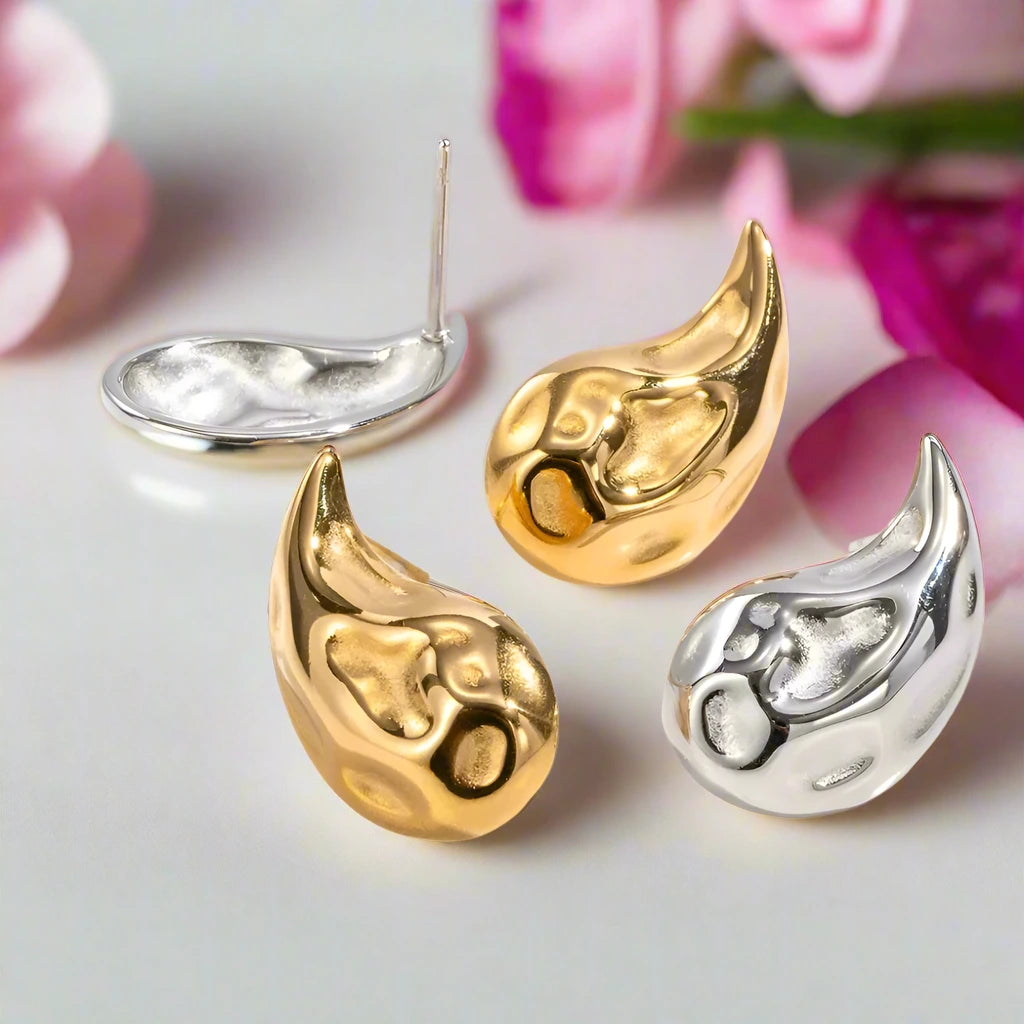 Gorgeous Water Drop Women's Stud Earrings-Black Diamonds New York