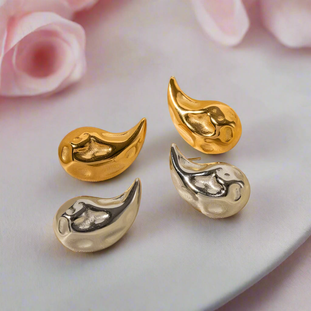 Gorgeous Water Drop Women's Stud Earrings-Black Diamonds New York