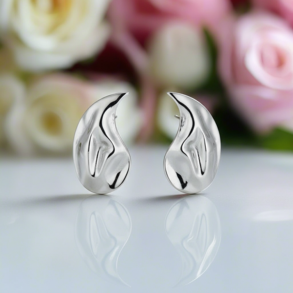 Gorgeous Water Drop Women's Stud Earrings-Black Diamonds New York