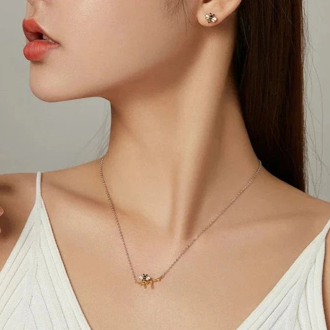 Lovely Honey Bee Necklace & Earrings Jewelry Set-Black Diamonds New York