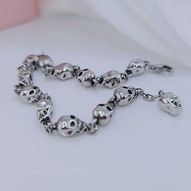 Street Rebel Gothic Skull Bracelet – Black Diamonds New York