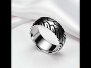 Vintage 8mm Unisex Wedding Band with Car Tire Pattern