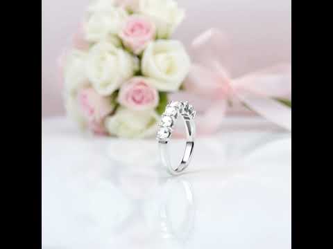 Round Excellent Cut Diamond Option Ring