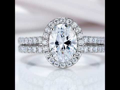 Halo Oval Cut Engagement Ring Set