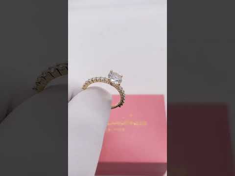 Classic 10k Gold 1.25 Ct Round Cut Diamond Option Engagement Ring