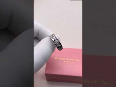 Elegant Round Diamond Option Men's Wedding Band
