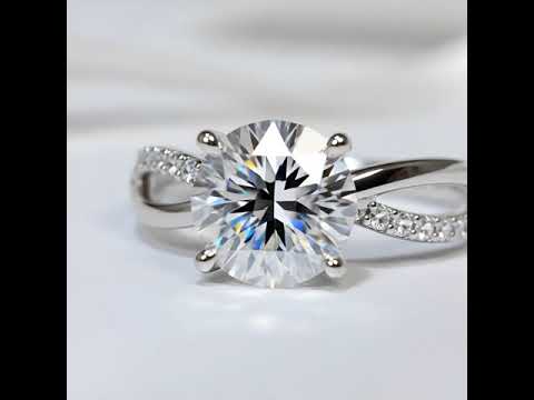 1 Carat Round Cut Diamond Twist 4 Claws Engagement Ring
