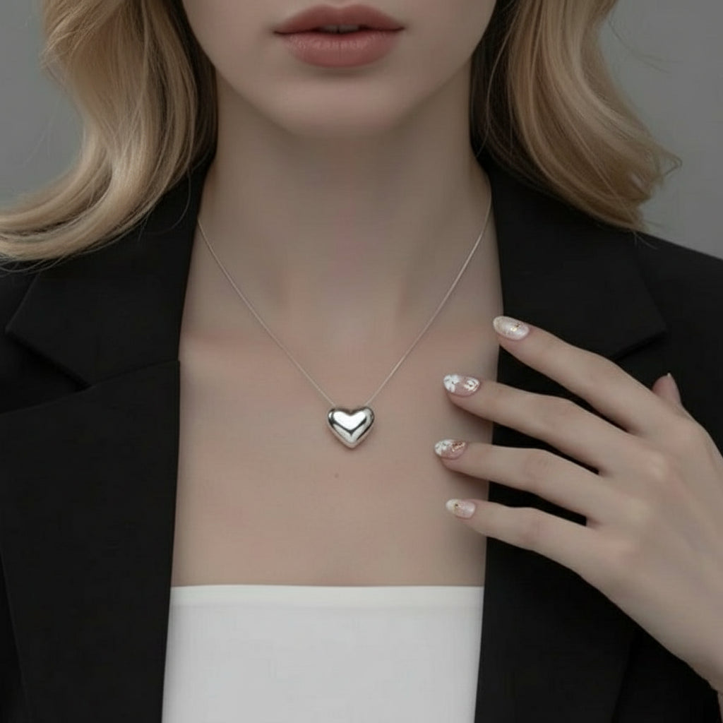 Romantic Heart Shaped Short Necklace-Black Diamonds New York