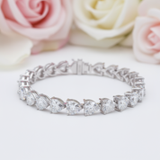 Stunning Heart Cut Bracelet In White Gold-Black Diamonds New York