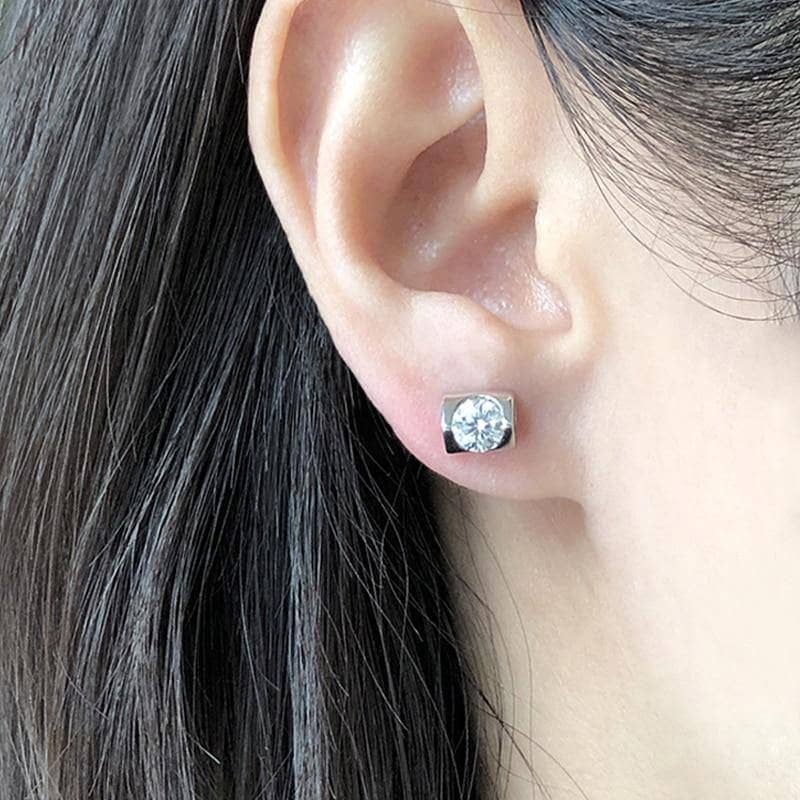 0.5ct 5.0mm Round Moissanite Diamond Earrings-Black Diamonds New York