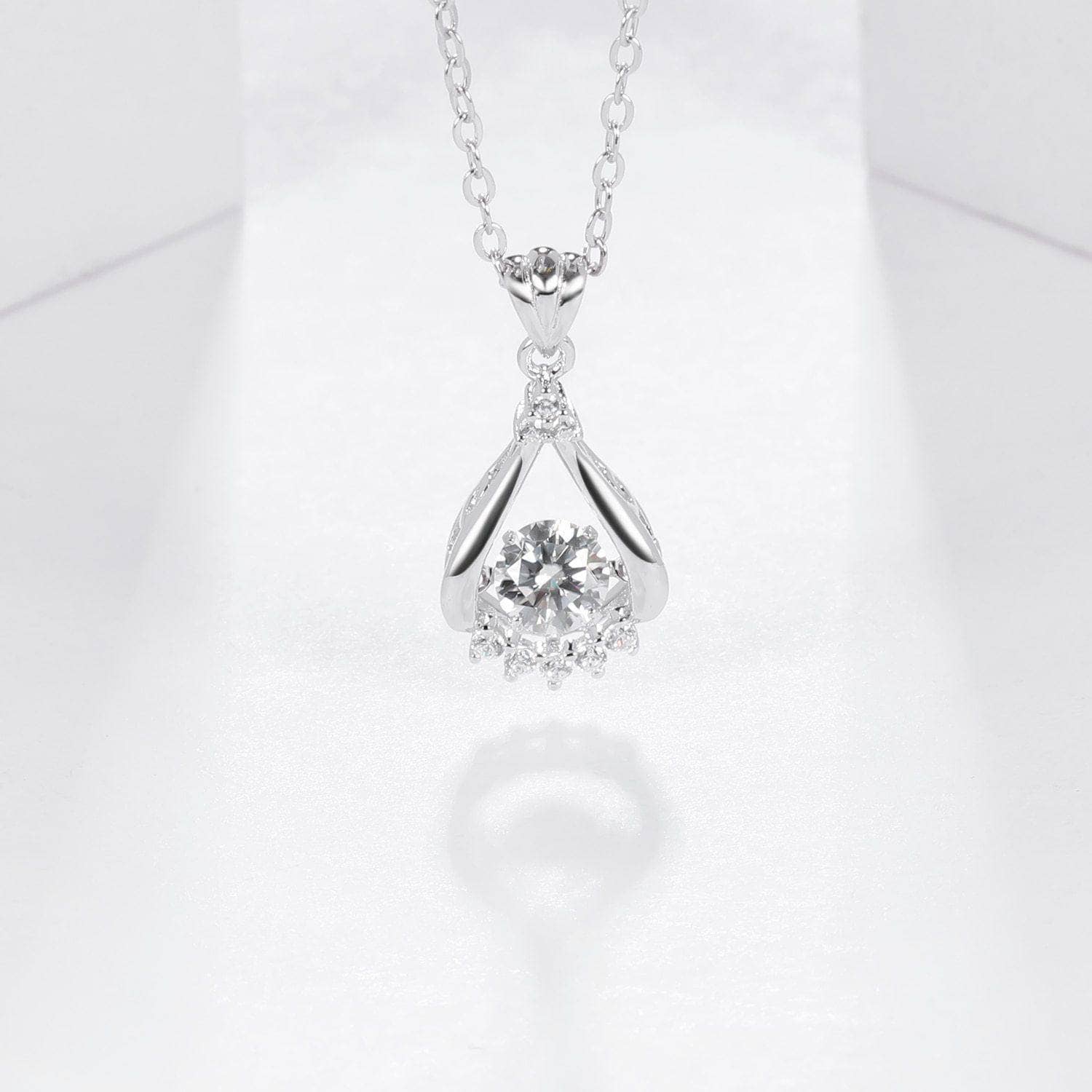 0.5ct Diamond Necklaces with 0.54tct Diamond set in Platinum 950 ‐ Gem Bleu