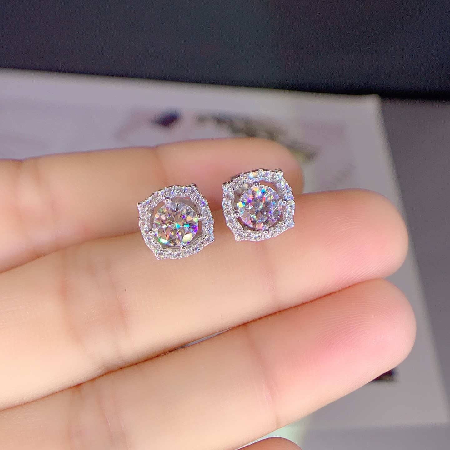 1 Carat D Color Moissanite Stud Earrings - Black Diamonds New York