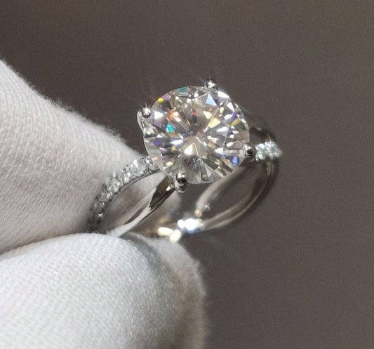 1 Carat Round Cut Moissanite Twist 4 Claws Engagement Ring-Black Diamonds New York