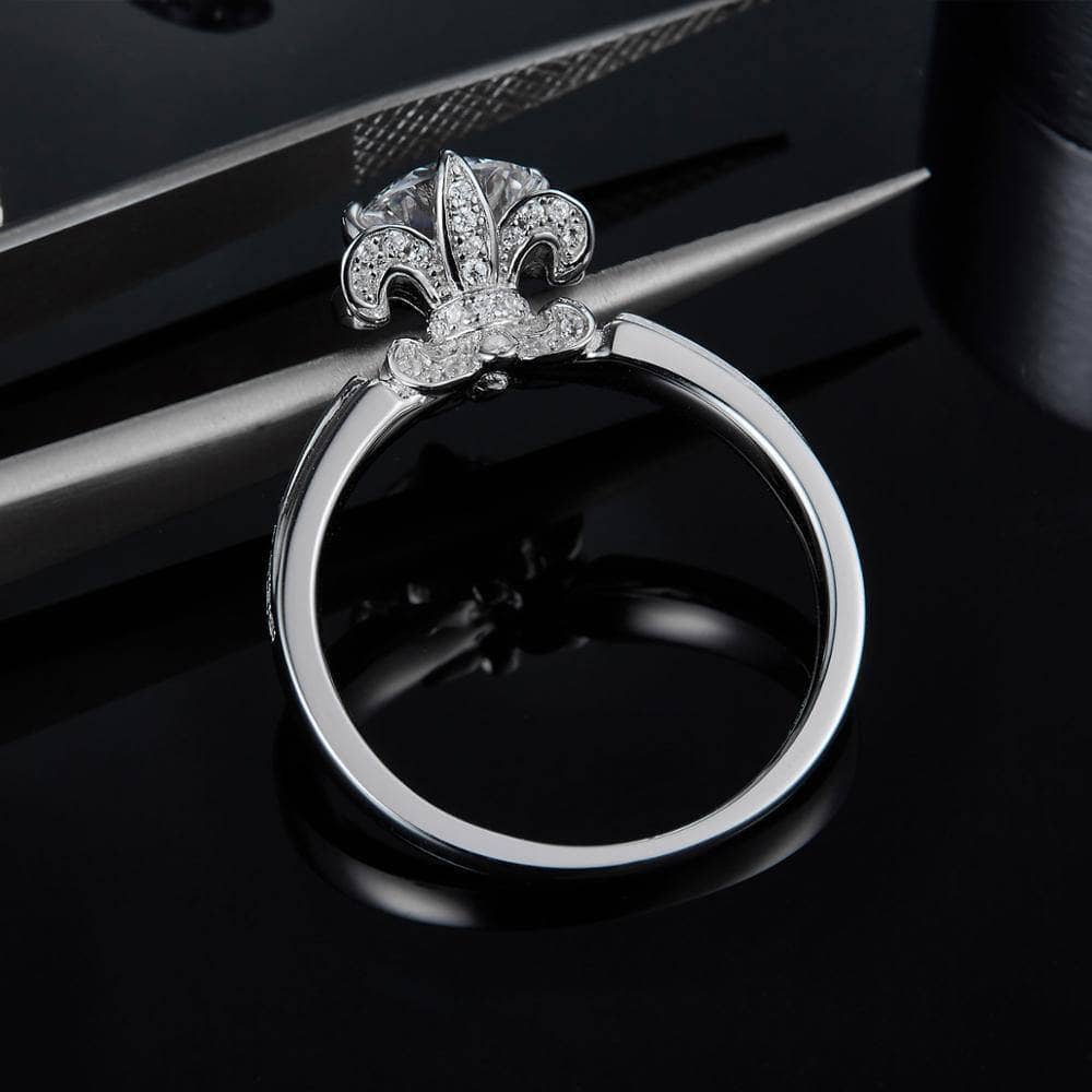 1.0Ct 6.5mm VVS1 Moissanite Diamond Antique Style Ring - Black Diamonds New York