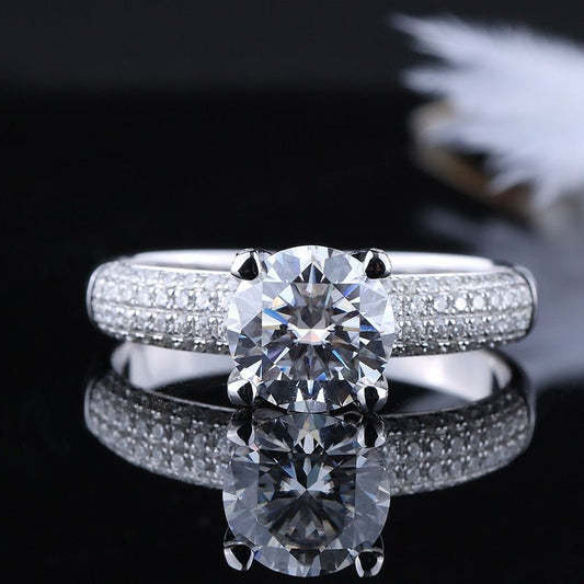 18K White Gold 1ct Round Moissanite Engagement Ring - Black Diamonds New York