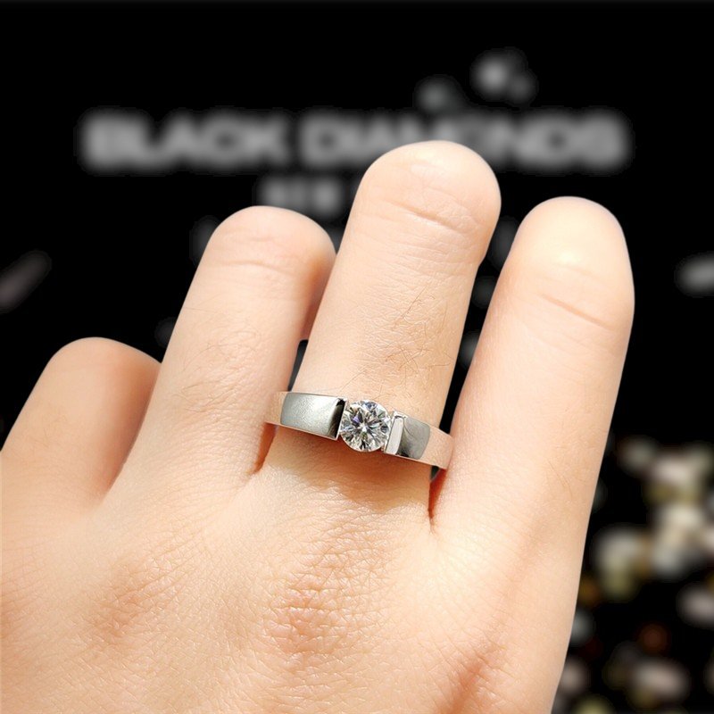18K White Gold Round Cut 0.5 Carat 5mm Diamond Mens Ring-Black Diamonds New York