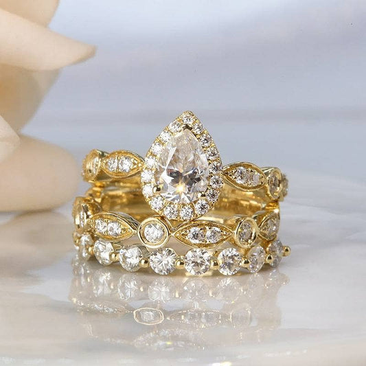 18K Yellow Gold 1.0ct Pear Cut Diamond Engagement Ring Set-Black Diamonds New York